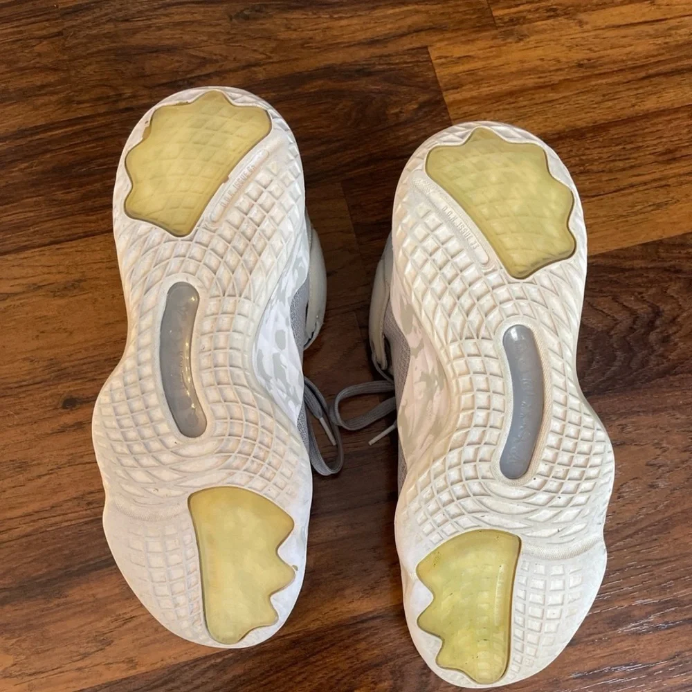 EUC Adidas Hoops Sneakers (Men’s size 10) - Picture 6 of 7
